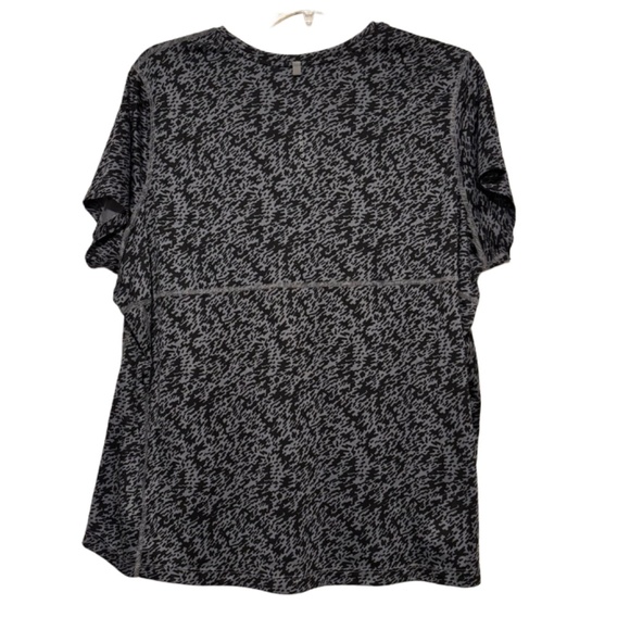 Women’s Plus Nike Running DriFit Tee in Grey Black Sz 3X - Picture 3 of 3